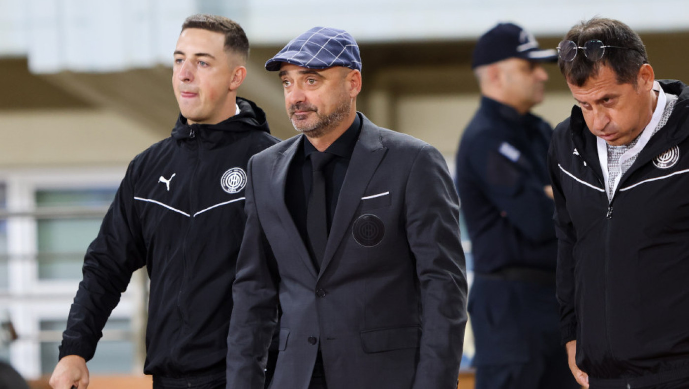 ΟΦΗ: Συνθήματα κατά Ράσταβατς, Νταμπίζα και παικτών μετά την ήττα από τον Ατρόμητο