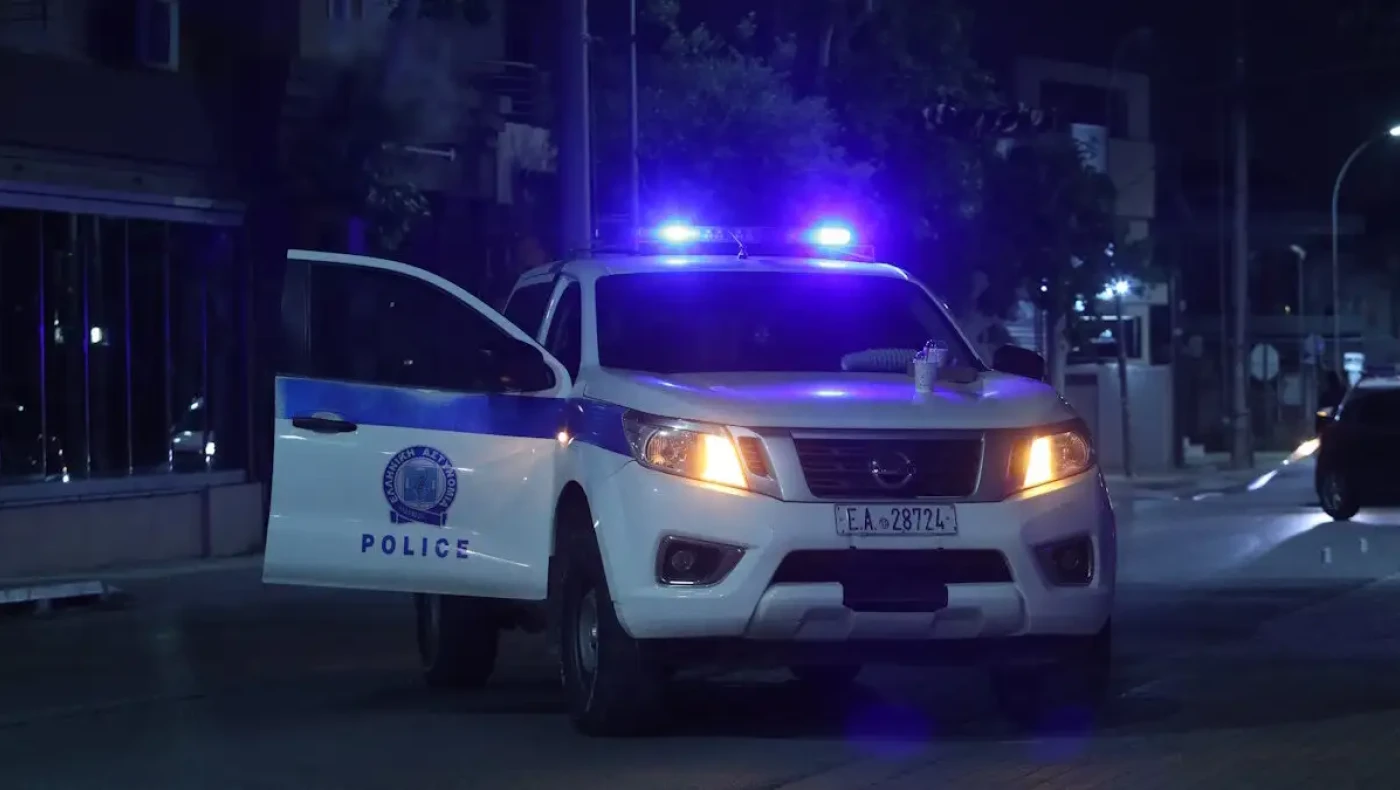 Ελλάδα: Γνωστή δημοσιογράφος εξύβρισε και απείλησε αστυνομικούς σε αλκοτέστ