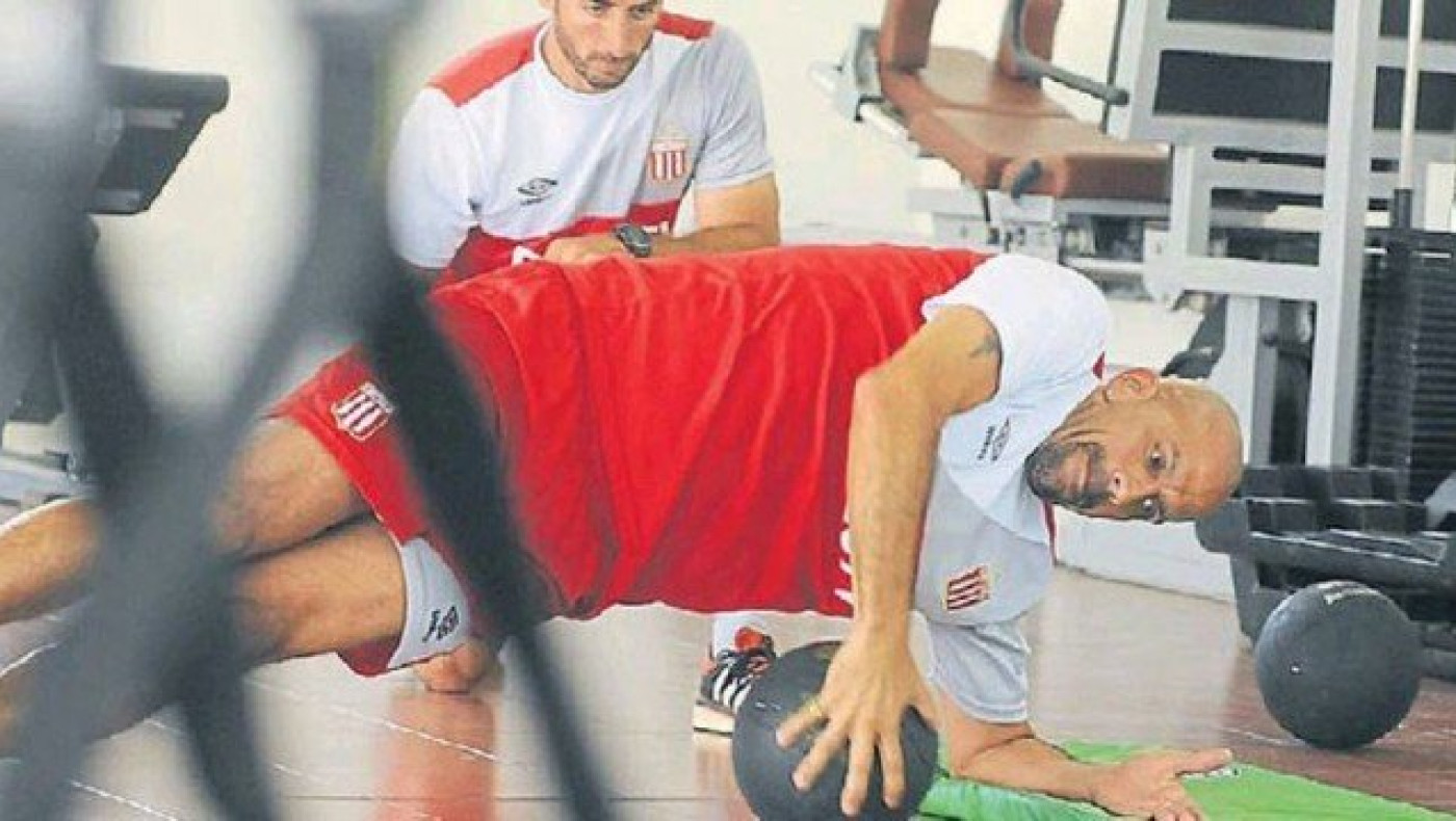 Επιστρέφει στα γήπεδα ο                               Βερόν