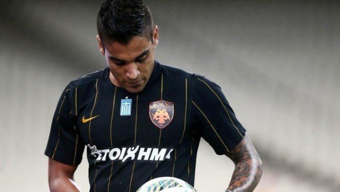 Προβλημάτων     συνέχεια στην ΑΕΚ            με Βάργκας