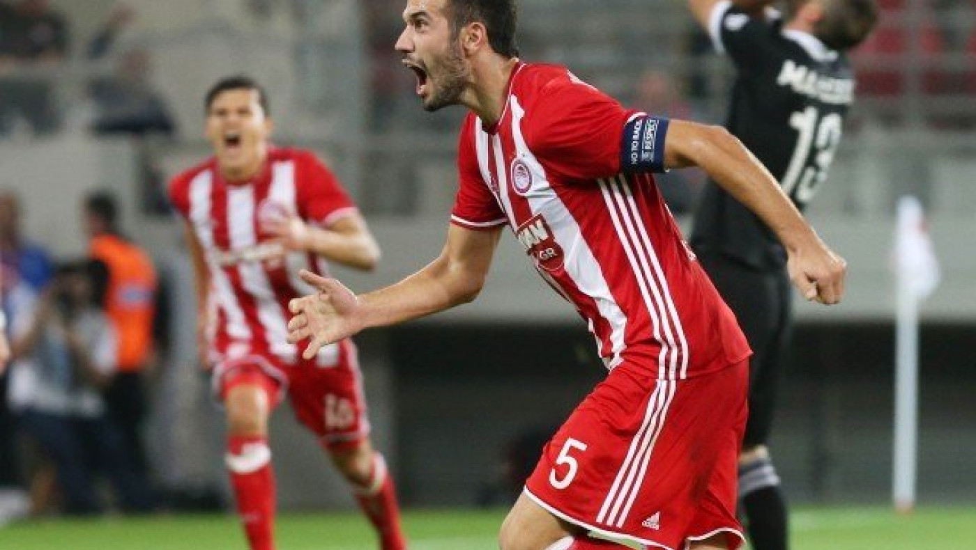 Ενδιαφέρον Λέστερ για                                    Μιλιβόγιεβιτς