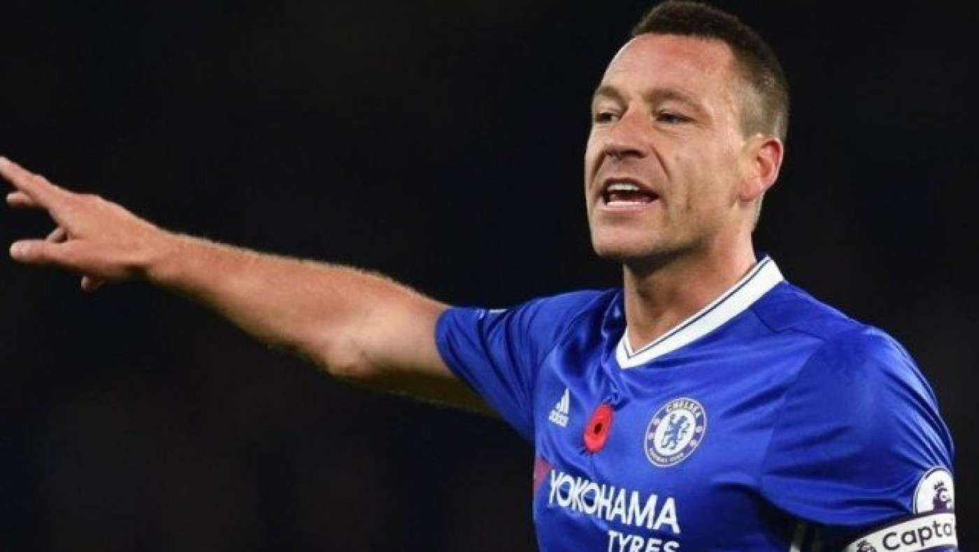 Ξανά εκτός ο                                                 Τζον Τέρι