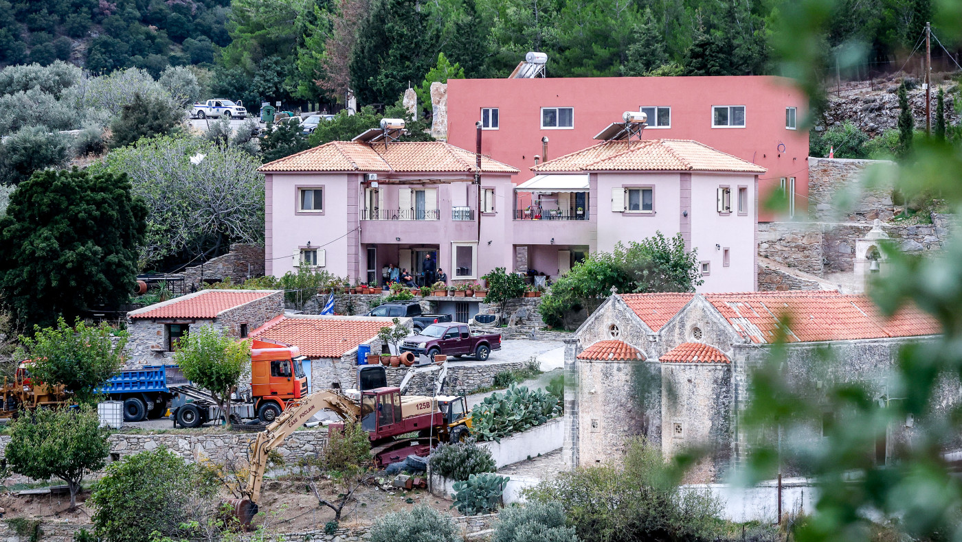 «Γίνεται πόλεμος»: Συγκλονιστική στιγμή στα Βορίζια-Κάτοικος μαθαίνει on air για τον θάνατο συγχωριανού της