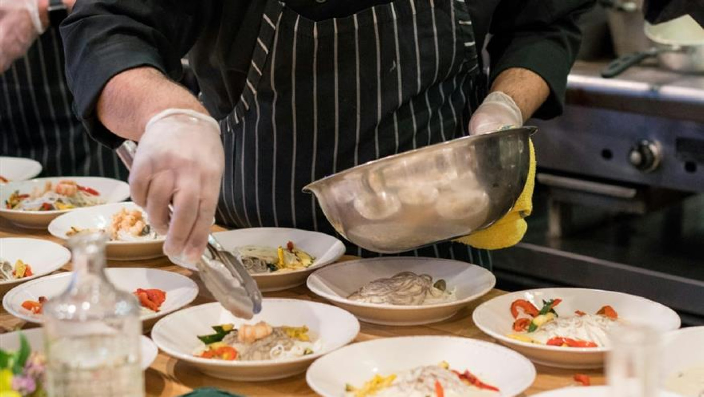 Συνελήφθη γνωστός τηλεοπτικός σεφ για χρέη 350.000 ευρώ προς το Δημόσιο