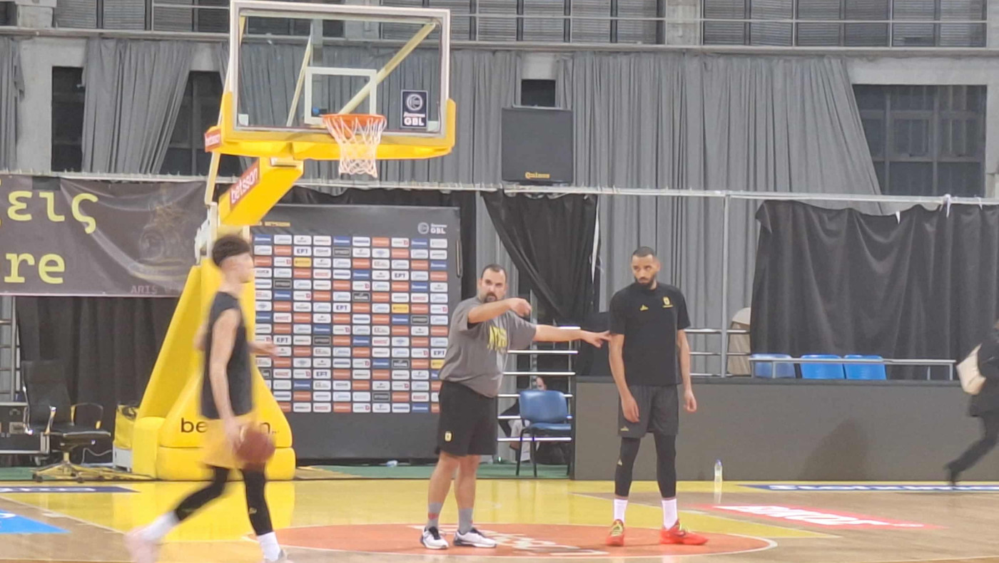 Προπόνηση για τον Νουά μετά το ματς του Άρη με τη Μύκονο