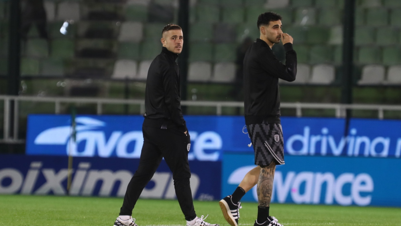 Παναθηναϊκός-ΠΑΟΚ: Κεντρικό πρόσωπο ο Πέλκας, υπέγραψε αυτόγραφα σε φίλους του Τριφυλλιού