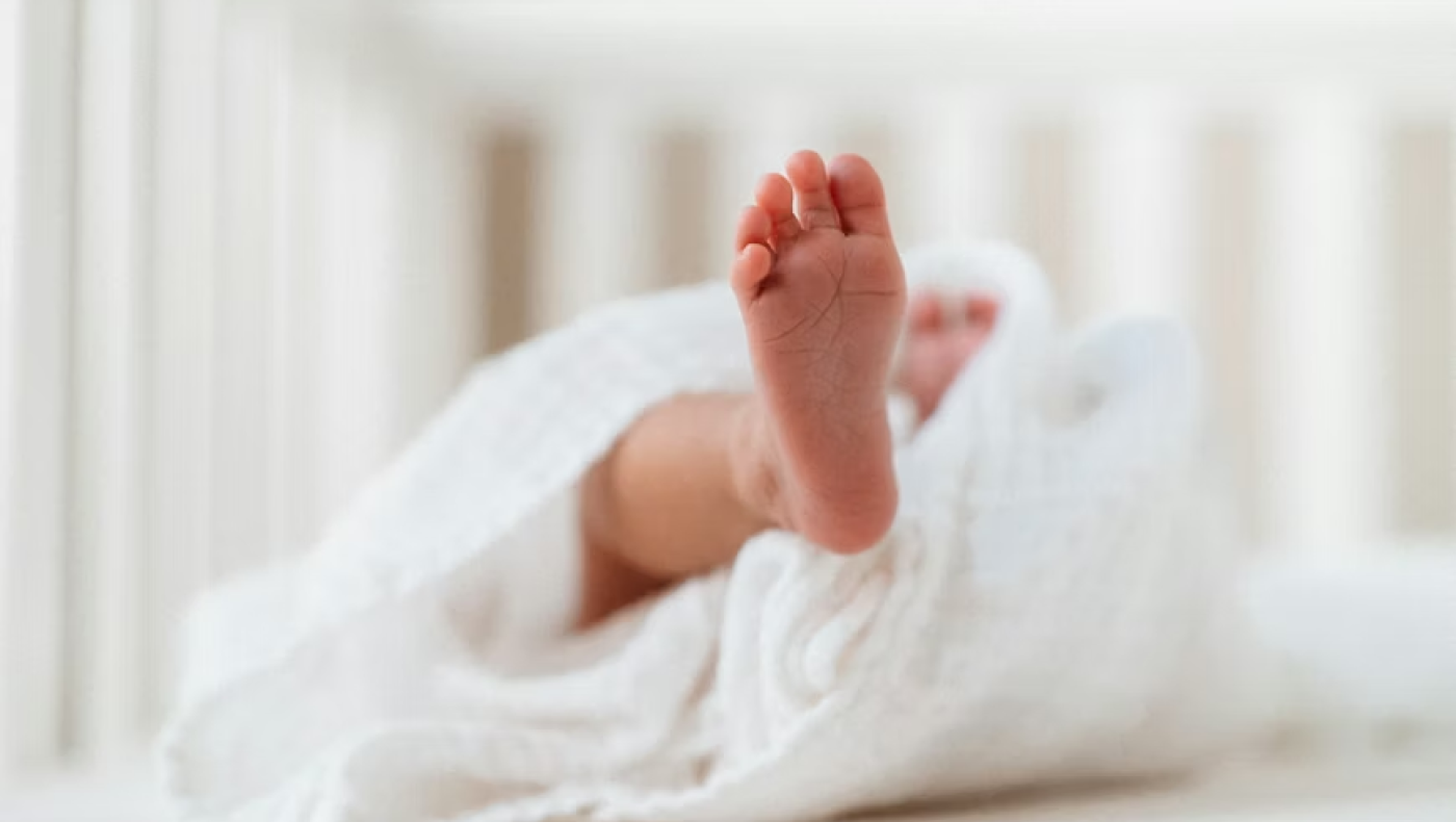 Λάρισα: Αισθητά βελτιωμένη η κατάσταση του βρέφους με τα εγκαύματα από καυτό λάδι