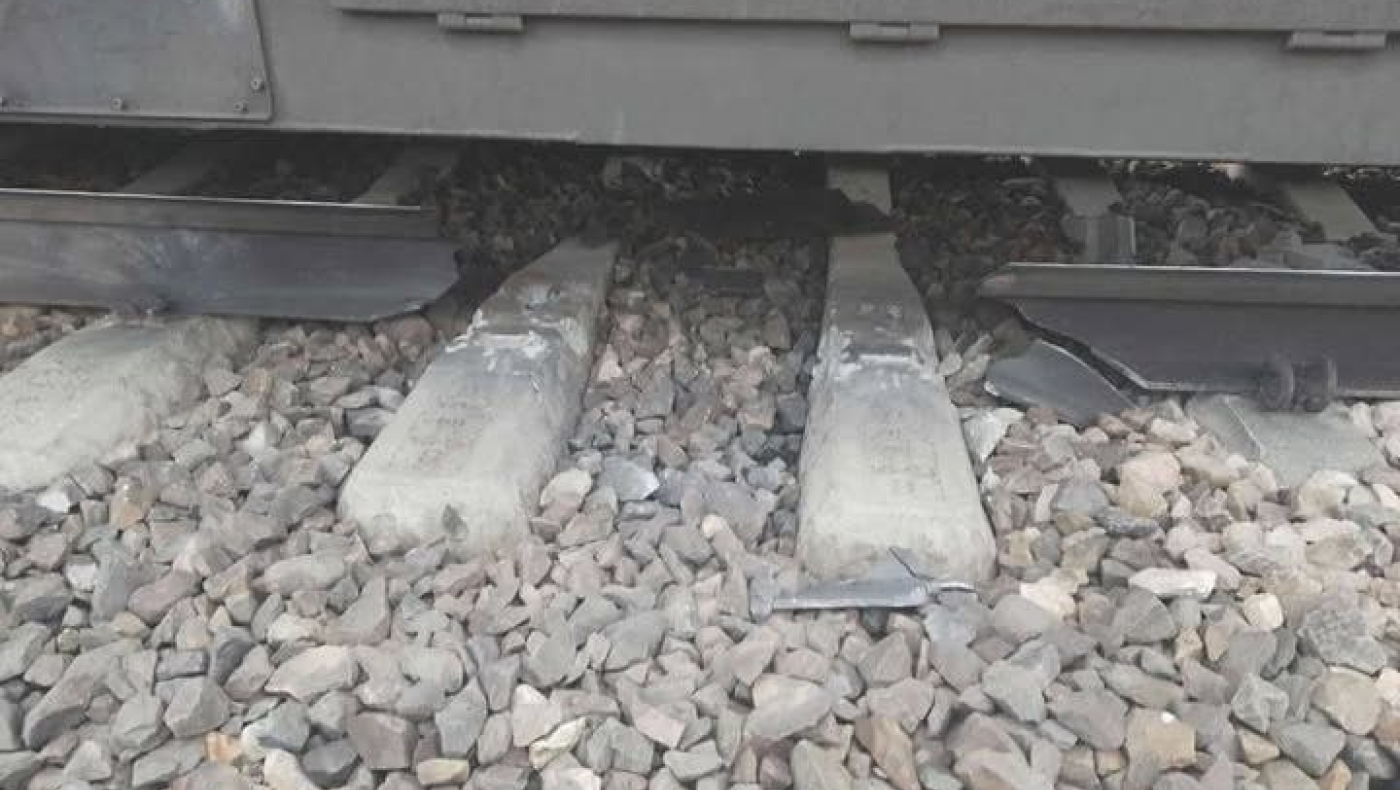 Πολωνία: Τι κρύβεται πίσω από την έκρηξη στη σιδηροδρομική γραμμή