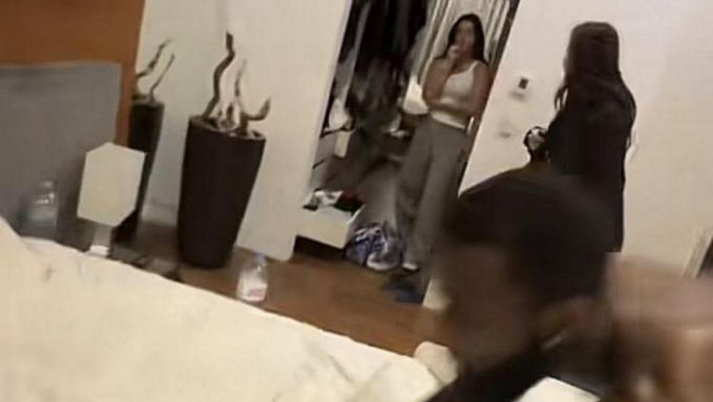 Ποδοσφαιριστής «πιάστηκε στα πράσα» με την ερωμένη του