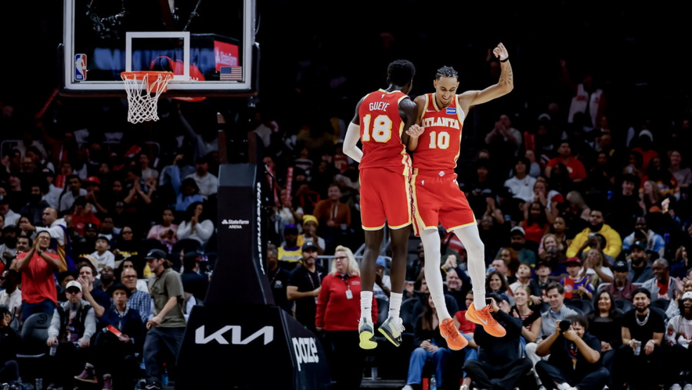 ΝΒΑ: Τρομερή ανατροπή των Χοκς – Παρατάσεις σε τρία μέτωπα