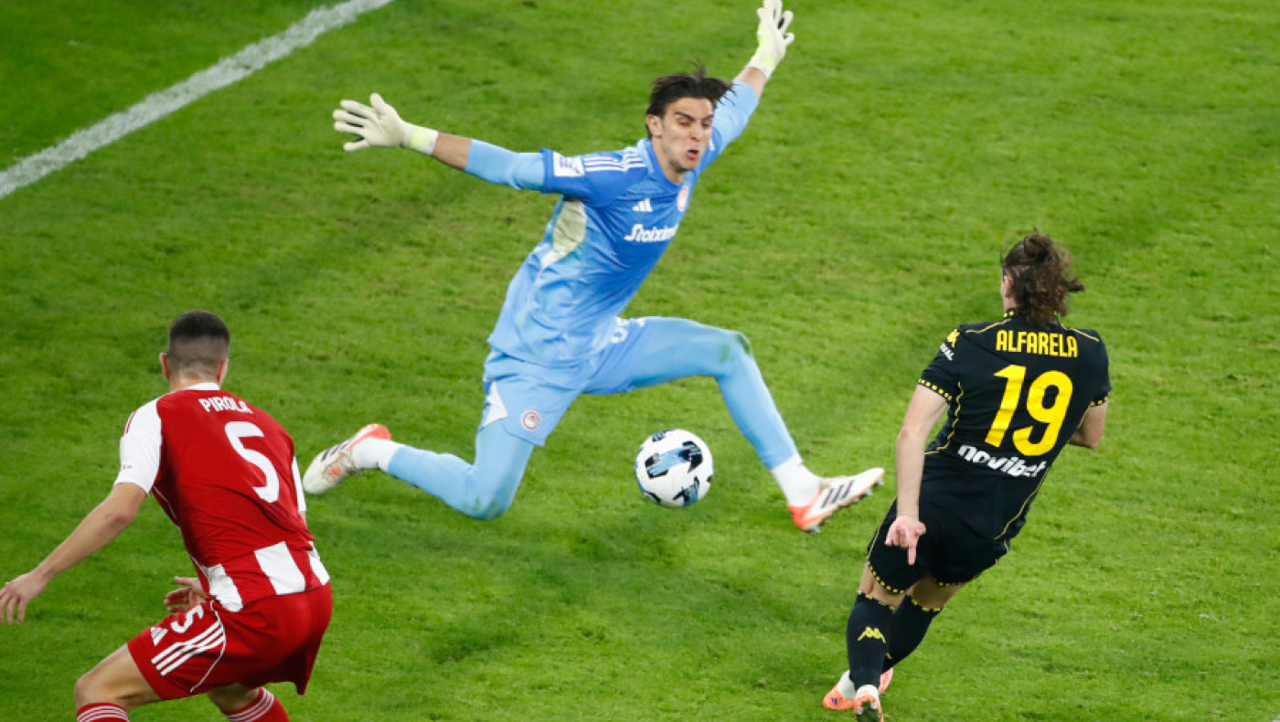 Άρης: Ο Αλφαρέλα δοκιμάστηκε σε τρεις διαφορετικές θέσεις