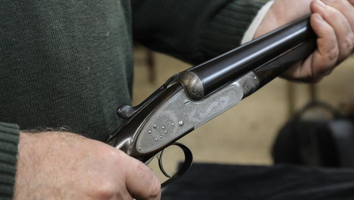 Οπλοκατοχή: Το «παράθυρο» που απαλλάσσει από ποινικές κυρώσεις όσους βρεθούν με παράνομο οπλισμό