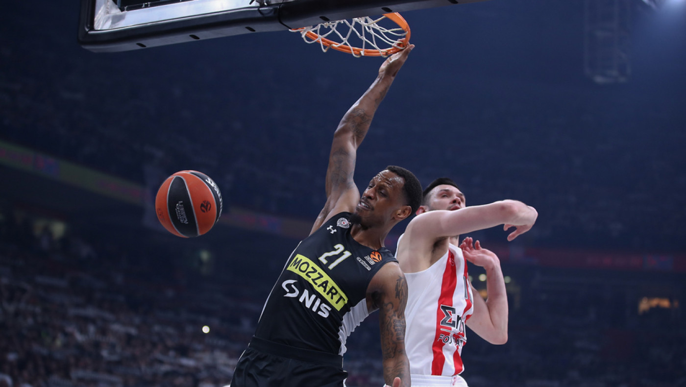 Αυτός είναι ο Τζέιμς Νάναλι που «βλέπει» ο ΠΑΟΚ