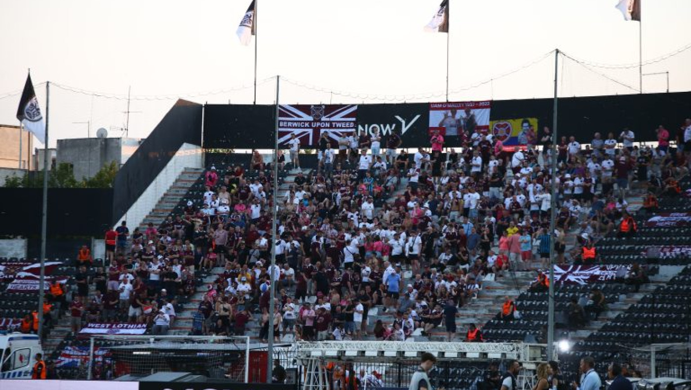 Θεσσαλονίκη: Αθώοι οπαδοί της Χαρτς για κατοχή καπνογόνων στο γήπεδο της Τούμπας