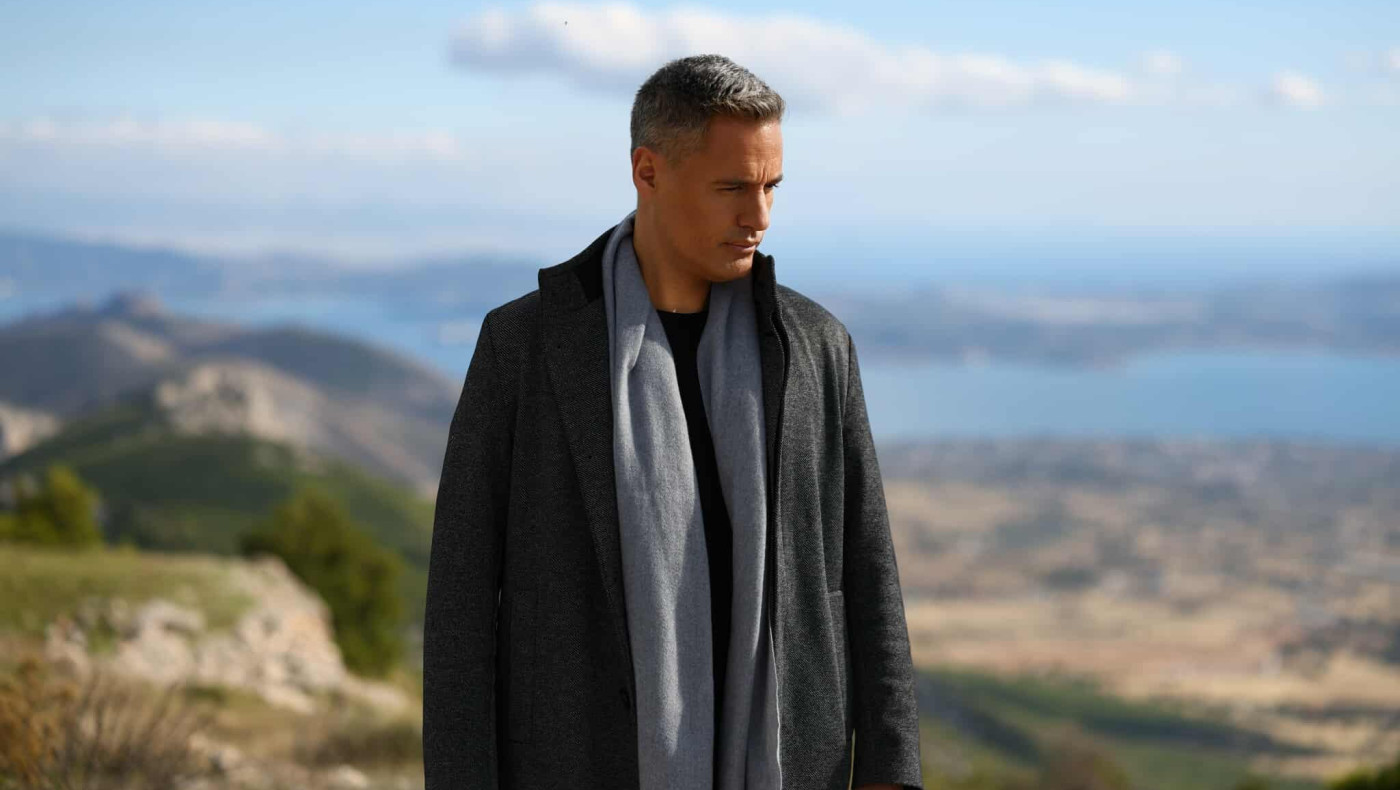 Γρηγόρης Πετράκος: Ερμηνεύει τραγούδι του Βασίλη Δήμα και εντυπωσιάζει