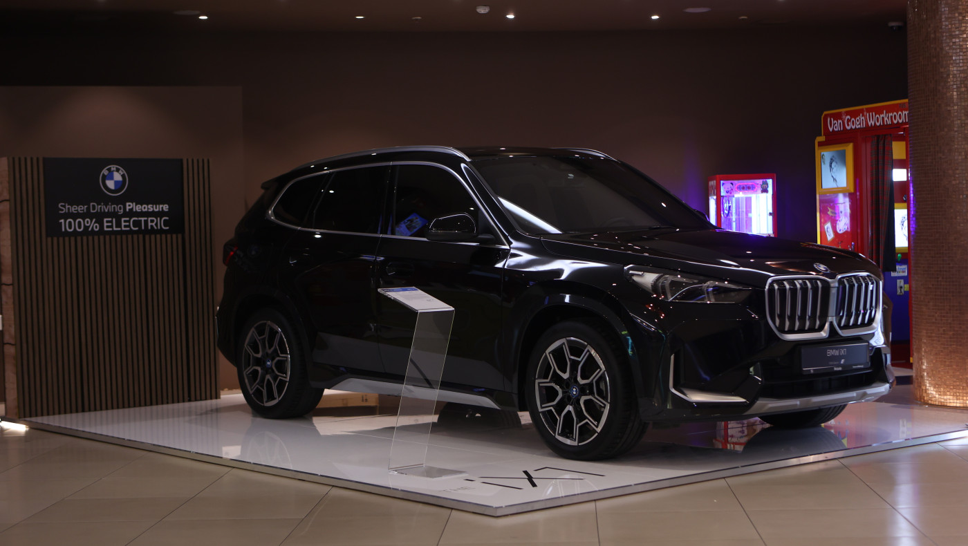 Η BMW Βελμάρ στα Village Cinemas στο Mediterranean Cosmos