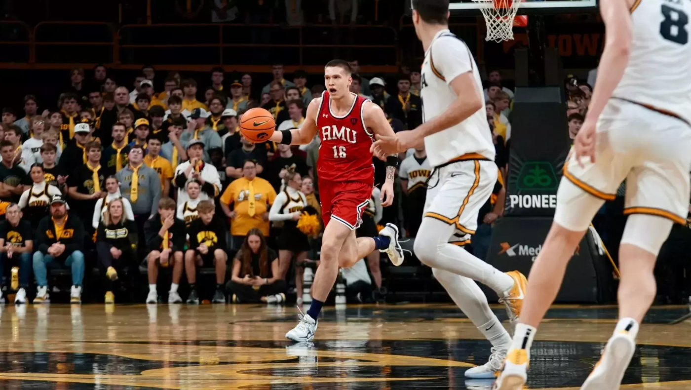 NCAA: Εξαιρετικός με νταμπλ-νταμπλ ο Χιτικούδης, διψήφιοι Σπάρταλης και Ρούμογλου