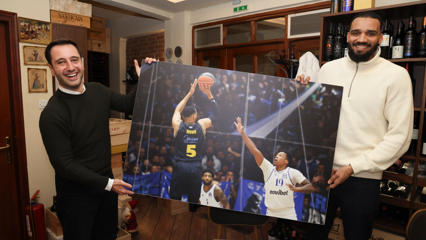 Άρης: Το τρίποντο του Νουά στο Ιβανώφειο έγινε... πόστερ