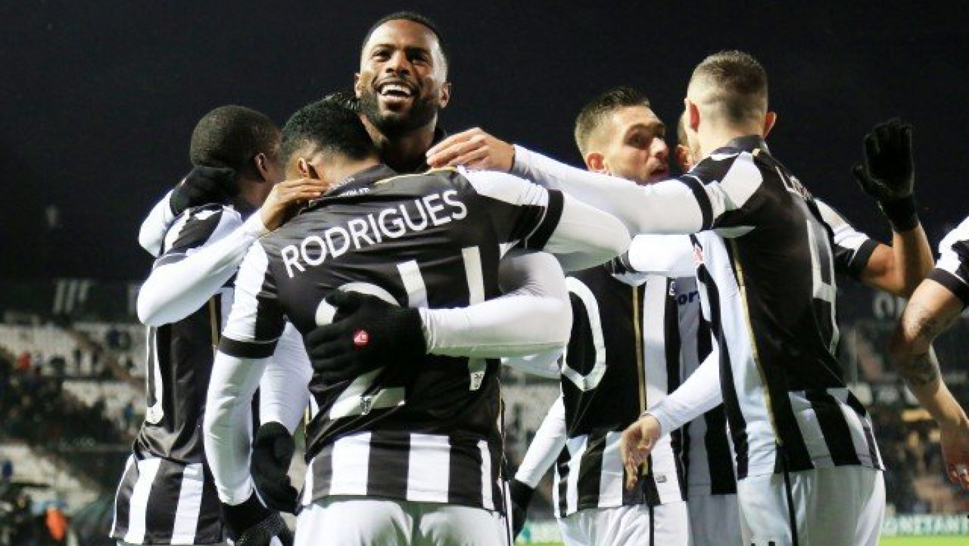 Το 3-4 και ο Ιβιτς κάνουν  τον ΠΑΟΚ     κουλουβάχατα