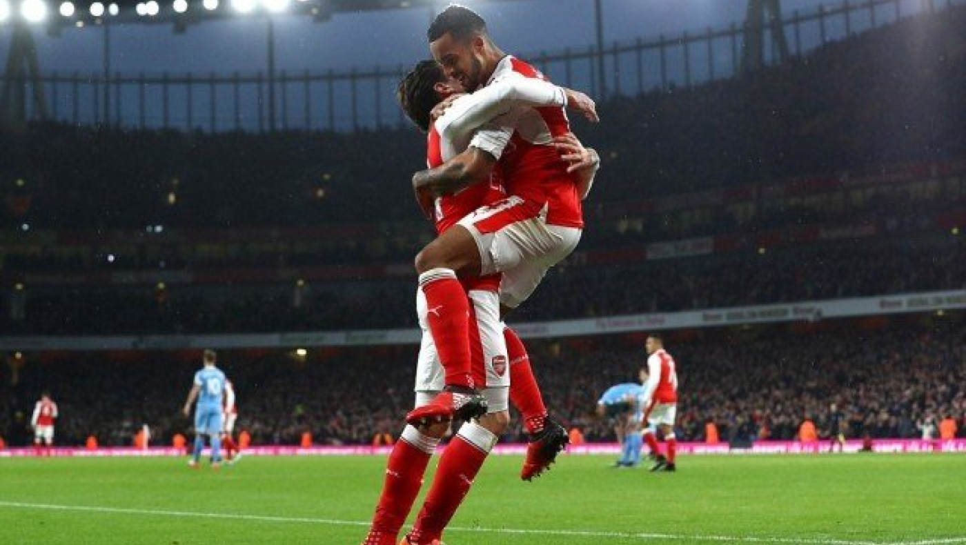 Κορυφή με ανατροπή η                         Άρσεναλ