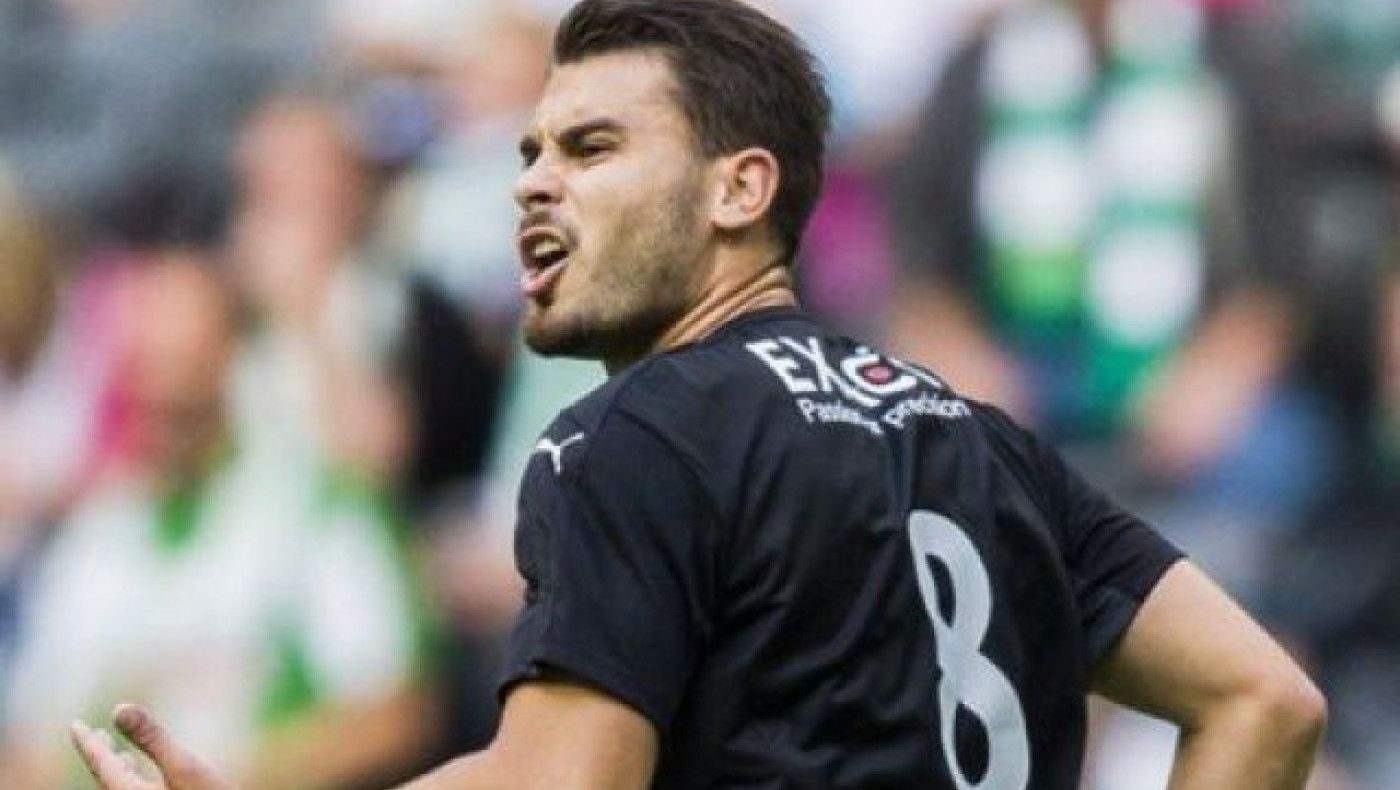 Ήρθε    και    υπογράφει      στην ΑΕΚ ο Ατζάρεβιτς