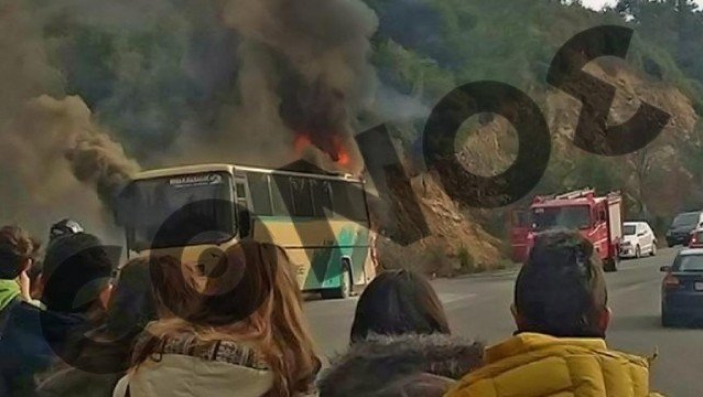 Καβάλα: Λεωφορείο που μετέφερε μαθητές πήρε φωτιά εν κινήσει