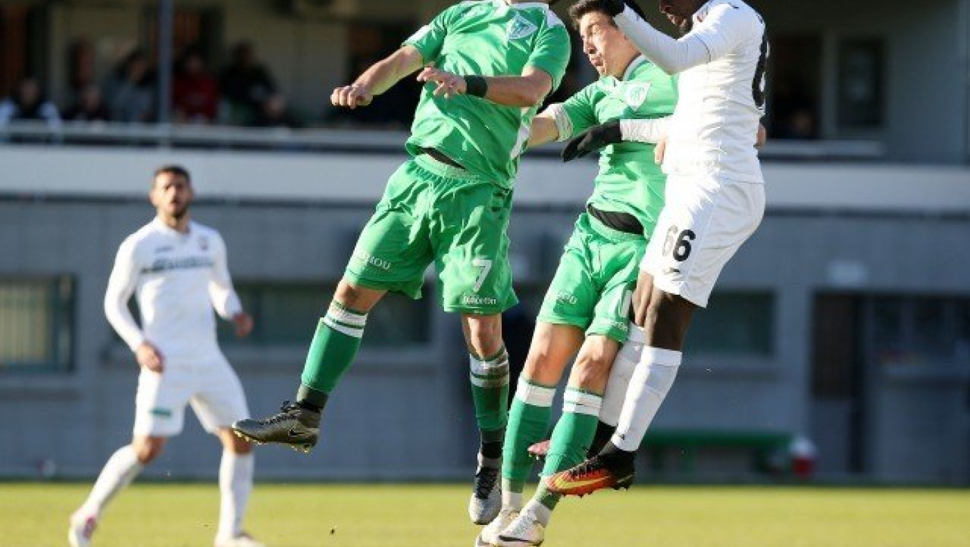 Με ψηλά το κεφάλι αποκλείστηκε ο            Αστέρας