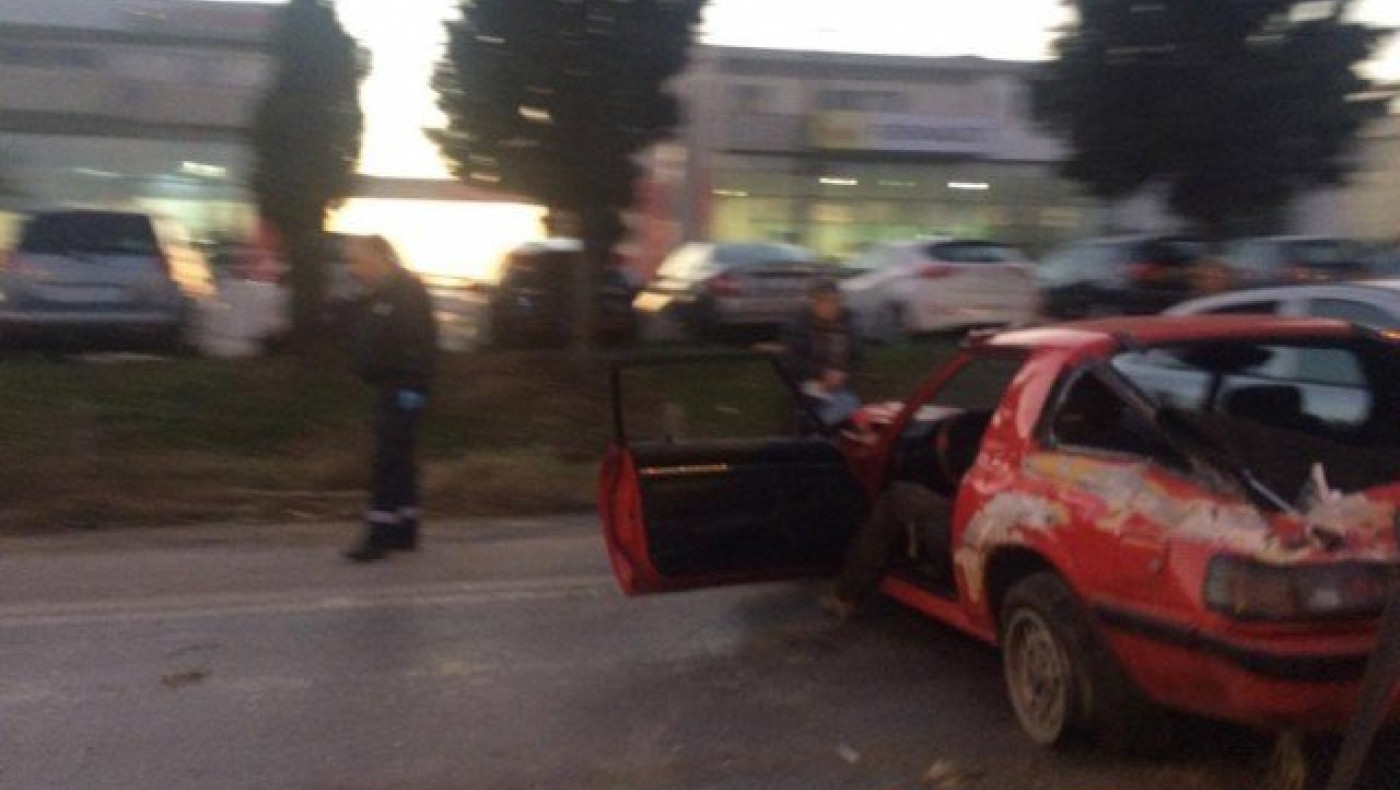 ΕΚΤΑΚΤΟ: Σύγκρουση τριών Ι.Χ. στην Ε.Ο Θεσσαλονίκης - Μουδανίων (ΦΩΤΟ)