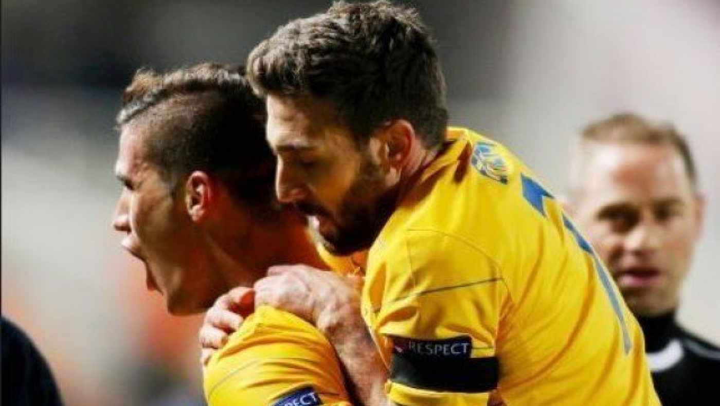 Δεύτερη σφαλιάρα και δεύτερη θέση για τον Ολυμπιακό! (vids)