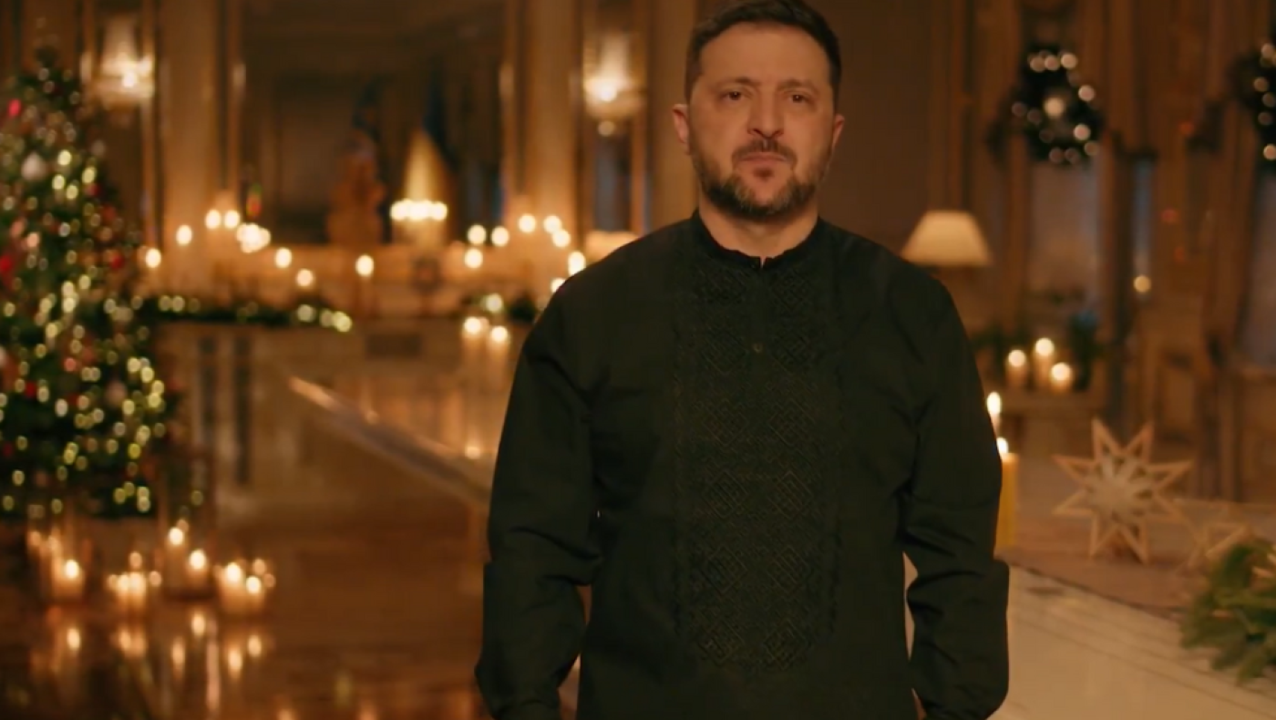 Ζελένσκι: Εύχεται «θάνατο για τον Πούτιν» και «ειρήνη για την Ουκρανία» στο χριστουγεννιάτικο μήνυμά
