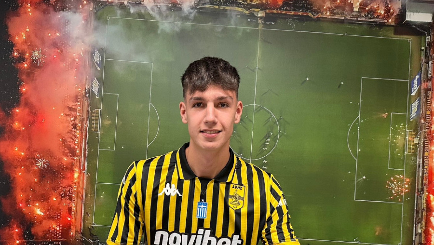 Άρης: Ο Κάμτσης υπέγραψε με κίτρινο στυλό το πρώτο του επαγγελματικό συμβόλαιο