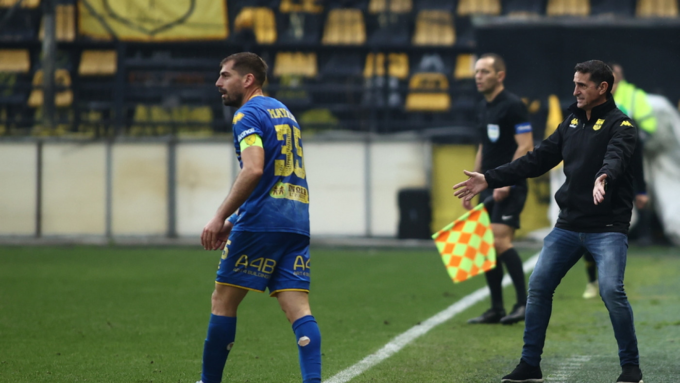 Χιμένεθ: «Πολύ καλό πρώτο ημίχρονο-Στόχος μας το Κύπελλο»