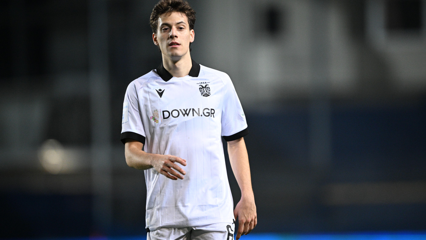 Ο Κωνσταντέλιας με κεφαλιά βάζει μπροστά στο σκορ τον ΠΑΟΚ μέσα στο Αγρίνιο