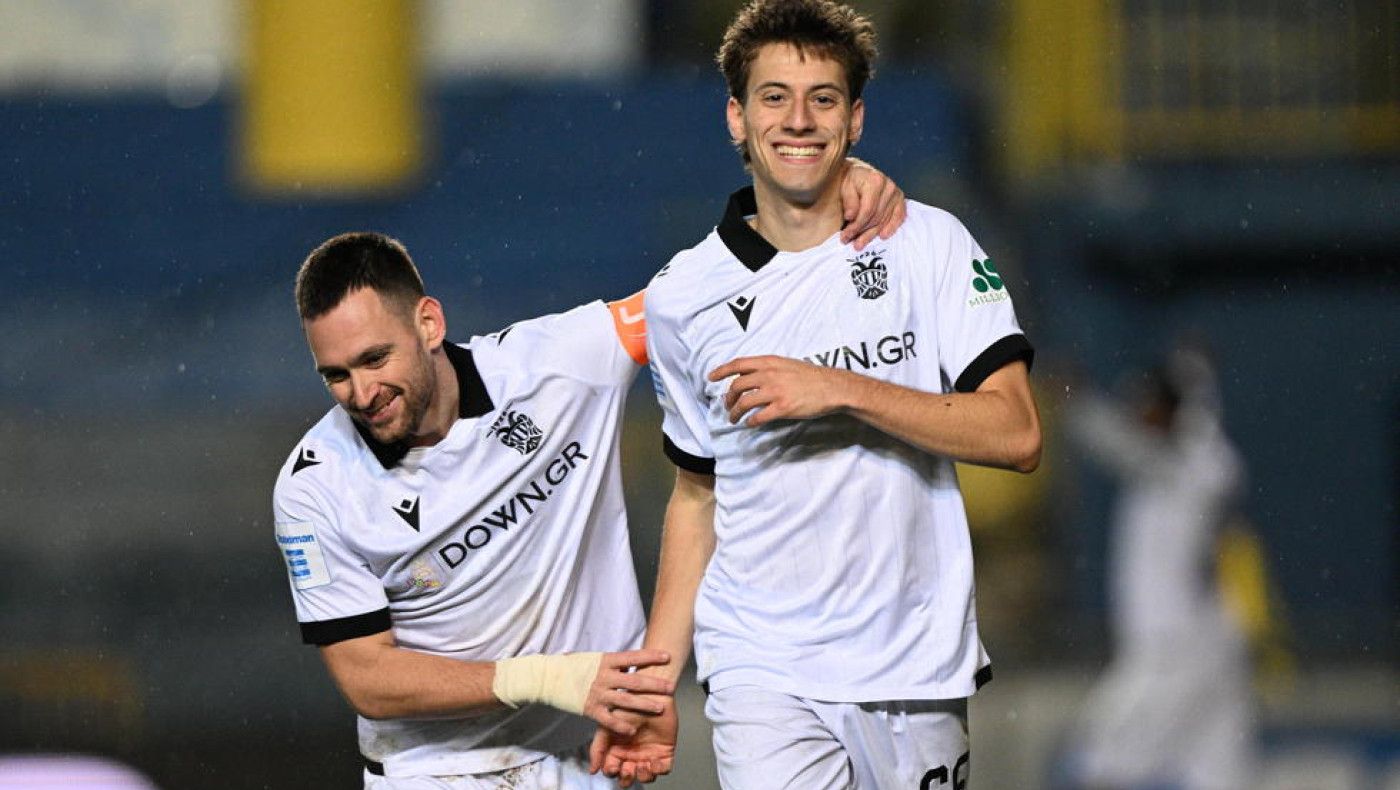 ΠΑΟΚ: Η παρακάμερα του Αγρινίου με τις αντιδράσεις και την αποθέωση Κωνσταντέλια