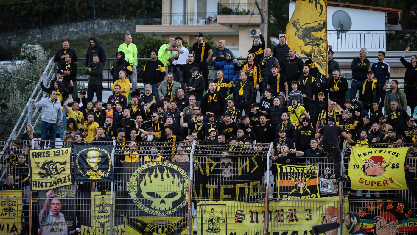 Άρης: Η αστυνομία «κόβει» την οργανωμένη μετακίνηση στη Λάρισα