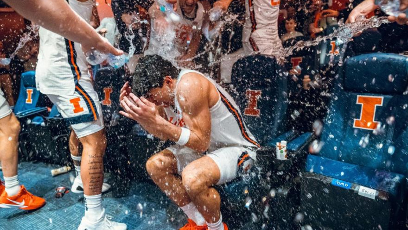 NCAA: Μεγαλοπρεπές μπουγέλο στον Στογιάκοβιτς για τους 1.000 πόντους