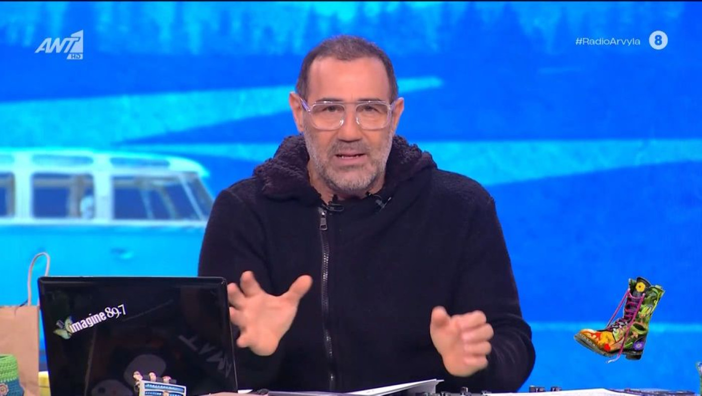 Κανάκης για Survivor: «Υπάρχει έστω ένας που κάθεται και βλέπει αυτό το πράγμα;»