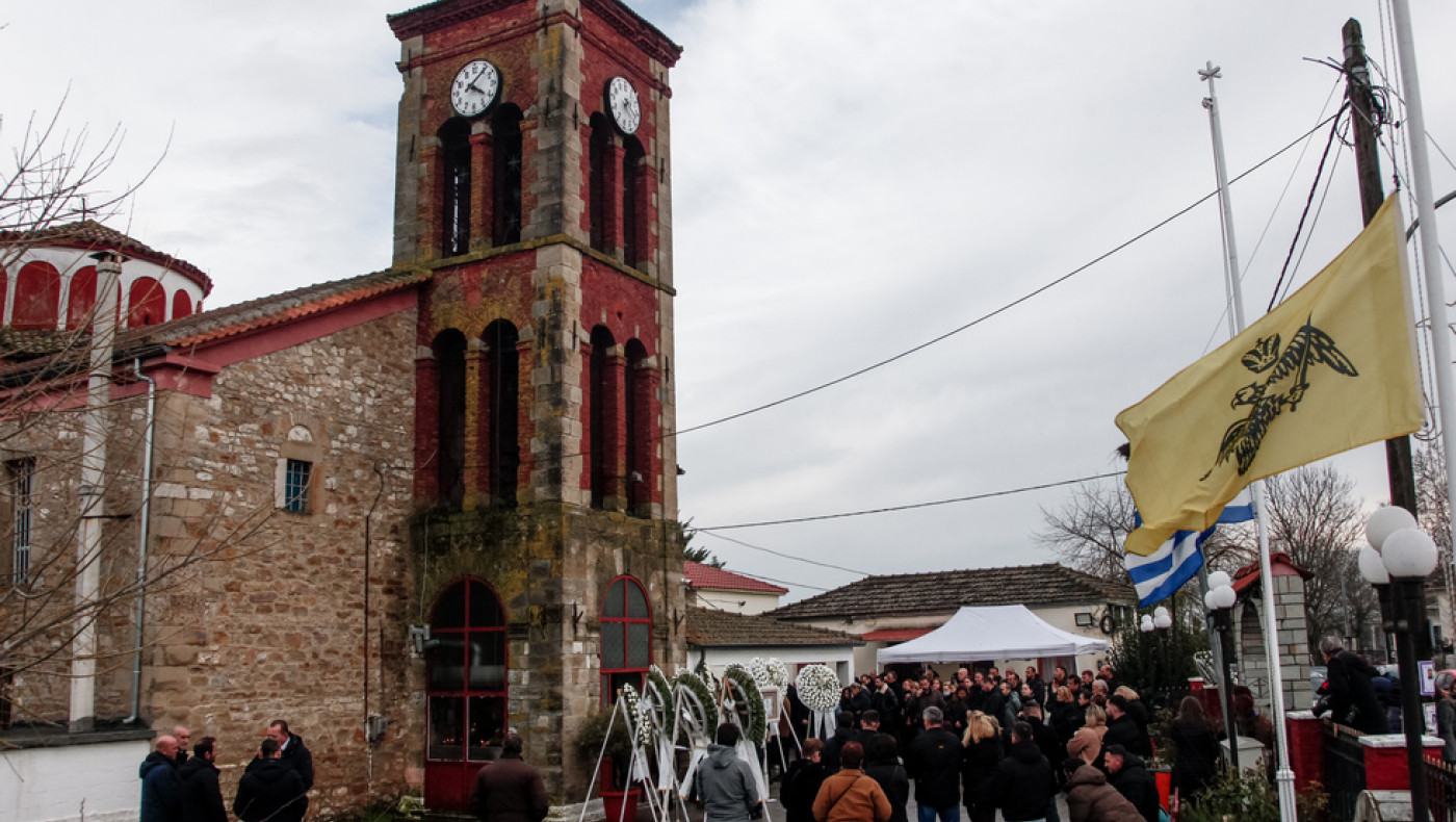 «Βιολάντα»: «Δεν ήταν ατύχημα, τους στέρησαν τη ζωή»-Σε κλίμα οδύνης οι κηδείες των θυμάτων