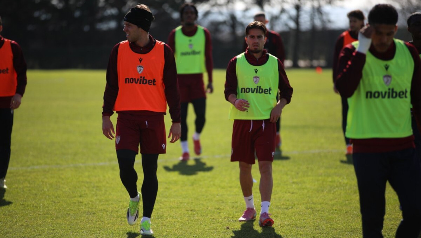 ΑΕΛ: Συνέντευξη Τύπου του Παντελίδη-Κοπή πίτας, Συλλυπητήρια για Κουβεντάρη