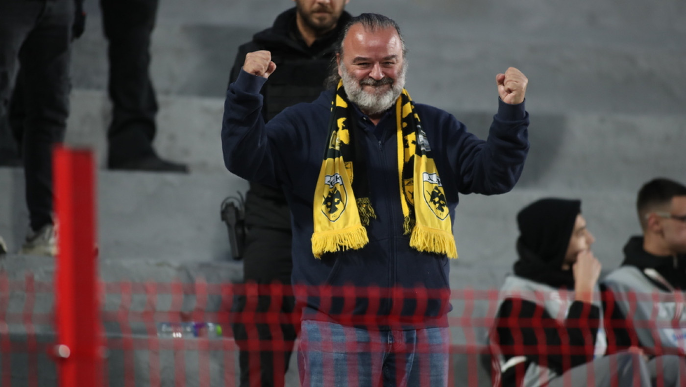 ΑΕΚ: Οι σφιγμένες γροθιές του Ηλιόπουλου για το «διπλό» στις Σέρρες