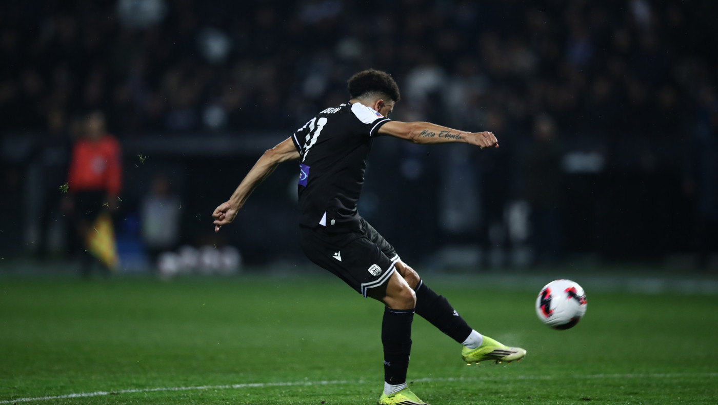 ΠΑΟΚ: Ο Τάισον πανηγύρισε με σουβλάκι την πρόκριση στον τελικό του Κυπέλλου!