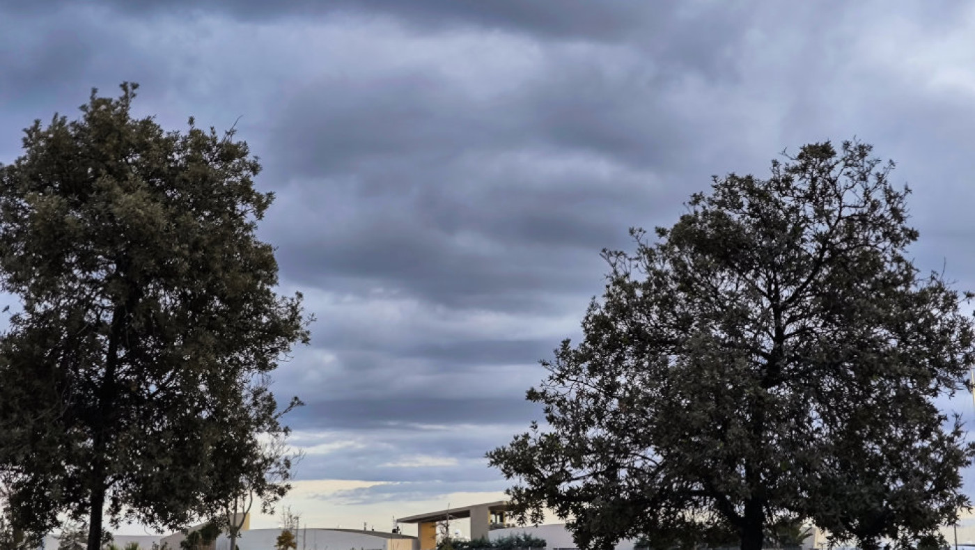 Ο καιρός την Τετάρτη (18/3): Νεφώσεις, βροχές και πτώση θερμοκρασίας