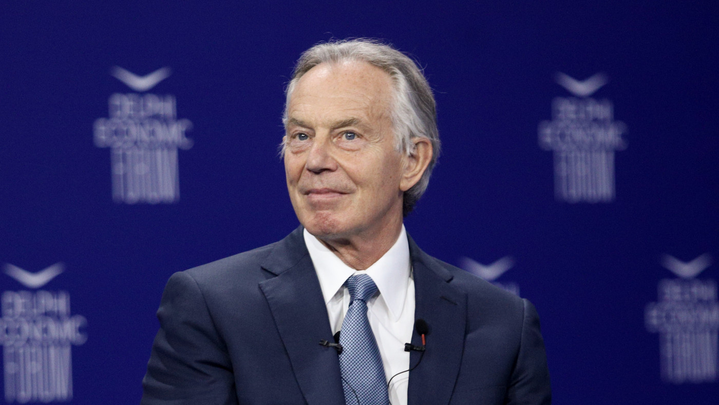 ΑΝΤ1: Πρωθυπουργική... μεταγραφή με Τόνι Μπλερ!