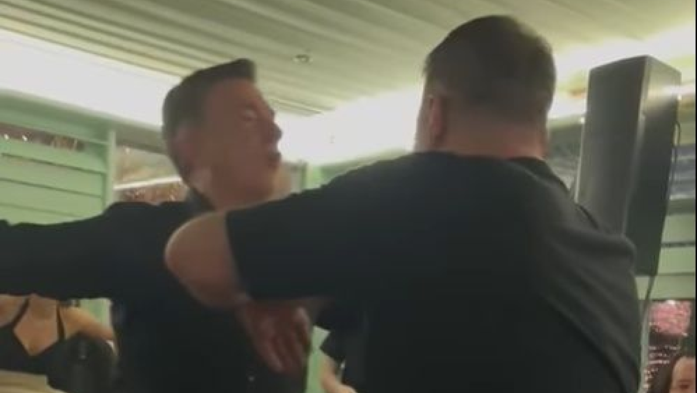 Μπισμπίκης: Με ποιον πρώην βουλευτή του ΣΥΡΙΖΑ χόρεψε... βαρύ ζεϊμπέκικο