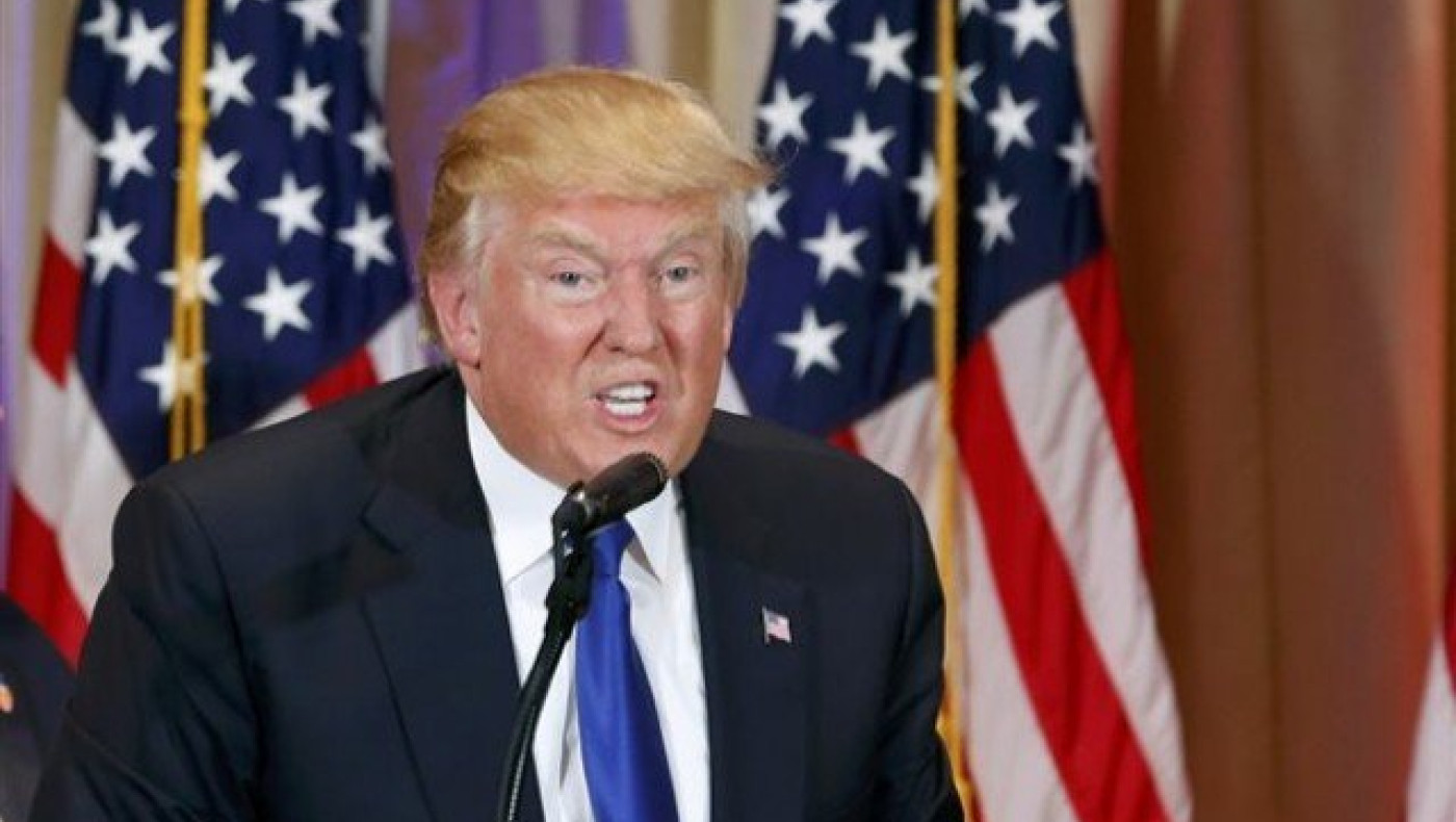 Δείτε το ομοίωμα κοτόπουλου που παρομοιάζουν τον Τραμπ! (pic)