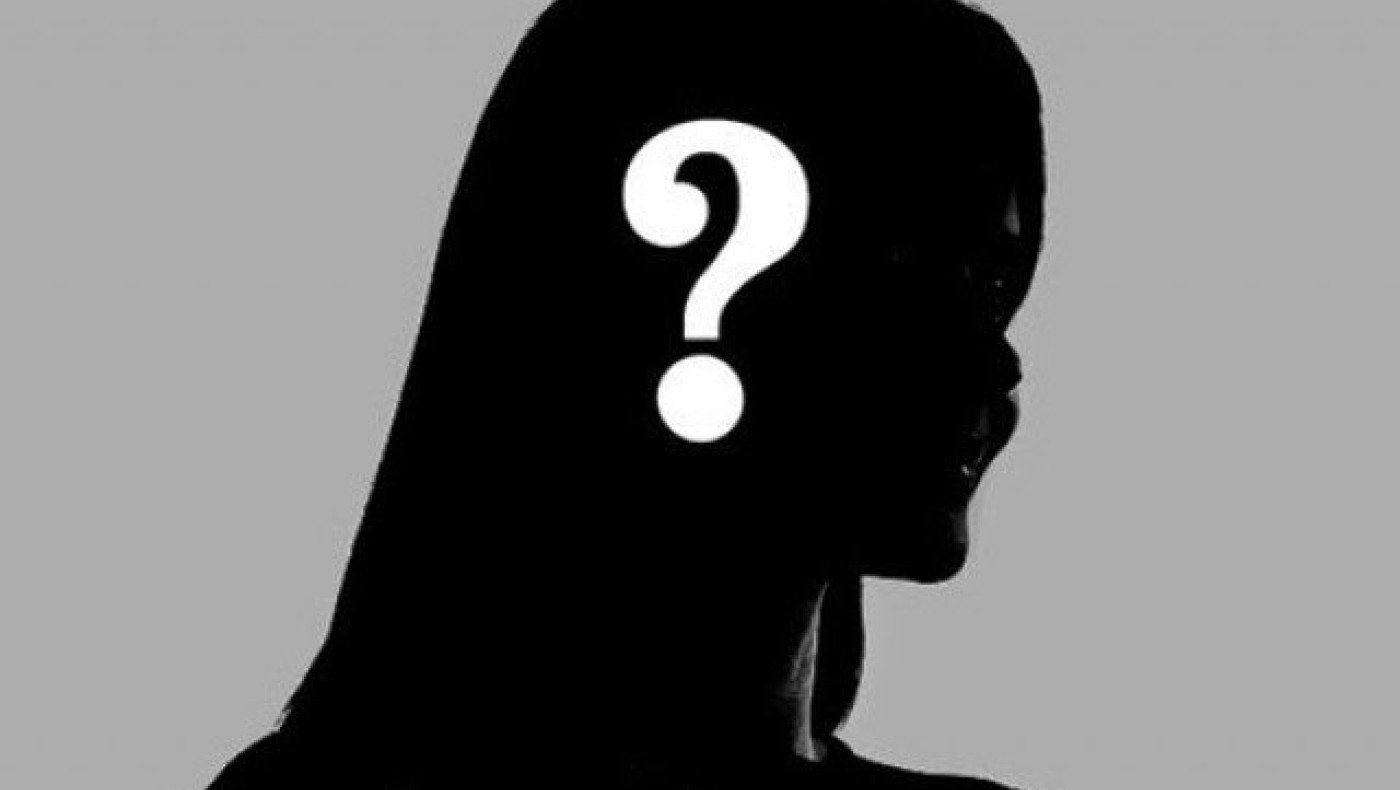 Ελληνίδα τραγουδίστρια: «Με βιντεοσκόπησαν στο σολάριουμ!» (ΒΙΝΤΕΟ)