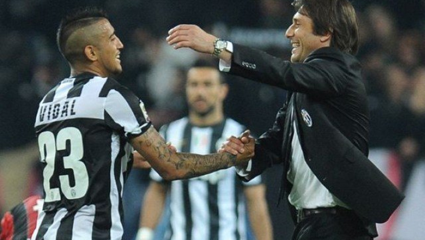 O Kόντε       τον          θέλει σαν τρελός στην Τσέλσι   !