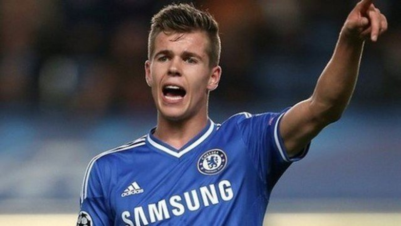 Ο Φαν Χίνκελ              μένει         στην Τσέλσι!