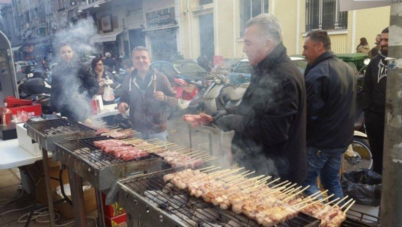 Άρχισε το γλέντι στο κέντρο της Θεσσαλονίκης (video)