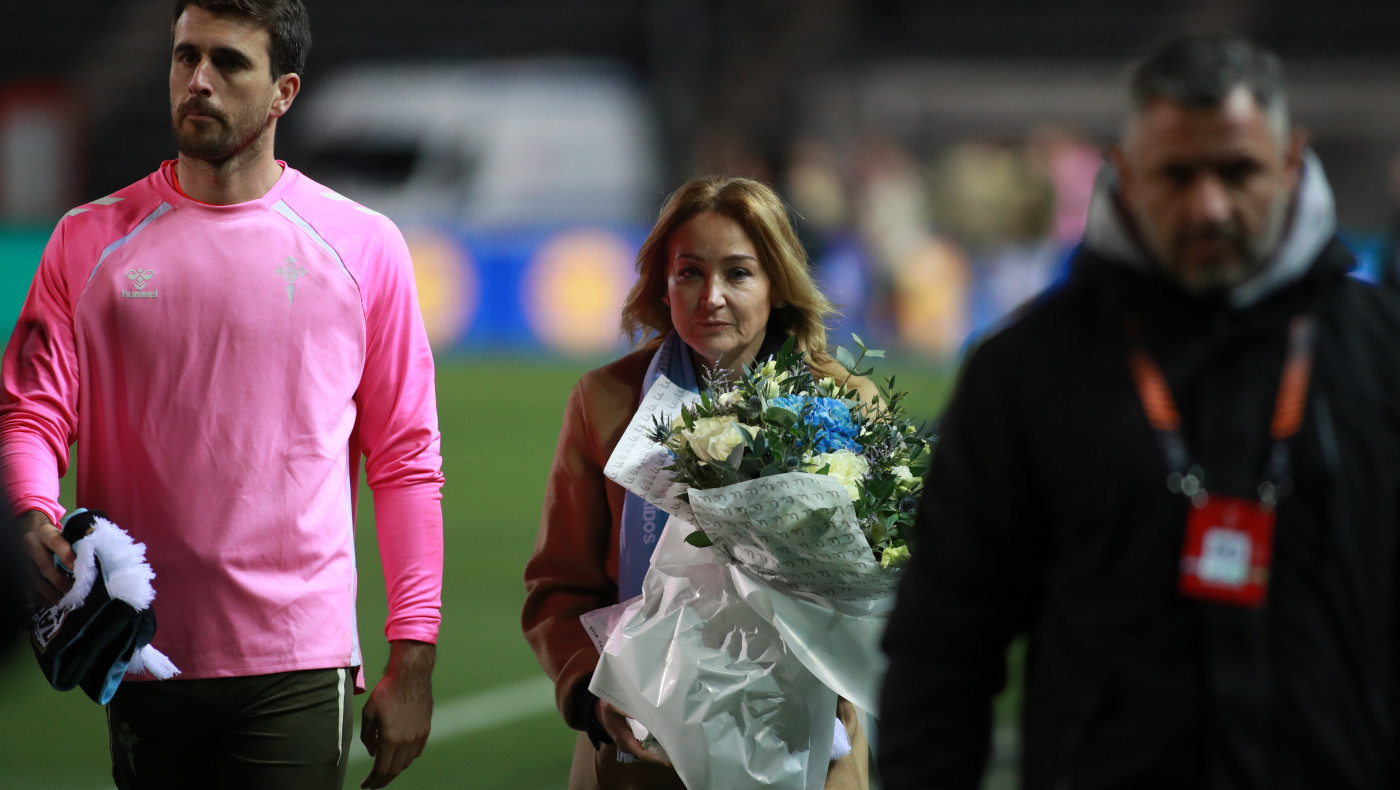 ΠΑΟΚ: Οι οπαδοί της Τιμισοάρα και η πρόεδρός της Θέλτα τίμησαν τα αετόπουλα